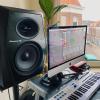imageThe active VM50 produces clear audio with fastattacking punchy bass The speaker can be tuned to suit the characteristics of any room making it perfect for recreating a club sound when youre DJing or providing a flat frequency response when youre producing music in a home or professional studio setting
