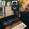 imageThe active VM50 produces clear audio with fastattacking punchy bass The speaker can be tuned to suit the characteristics of any room making it perfect for recreating a club sound when youre DJing or providing a flat frequency response when youre producing music in a home or professional studio setting