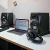 imageThe active VM50 produces clear audio with fastattacking punchy bass The speaker can be tuned to suit the characteristics of any room making it perfect for recreating a club sound when youre DJing or providing a flat frequency response when youre producing music in a home or professional studio setting